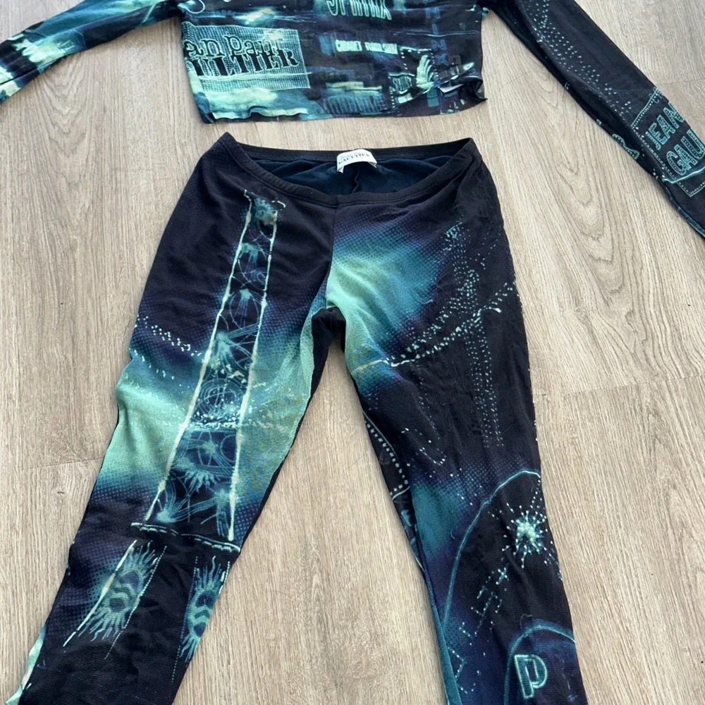 NEW SEASON JEAN PAUL GAULTIER
Navy 'The Pigalle' Lounge Pants AND Top - Picture 6 of 12